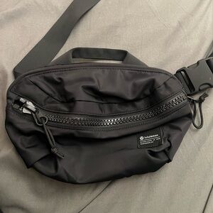 Black Lululemon Fanny Pack